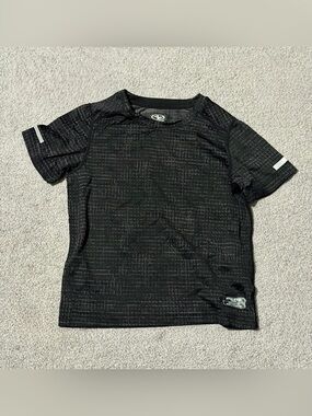 Kids Athletic Black Performance Tee with Subtle Texture - 5T